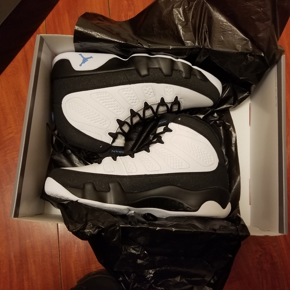 Retro 9 - Picture 2 of 2